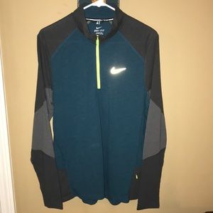 Nike 1/4 zip pullover